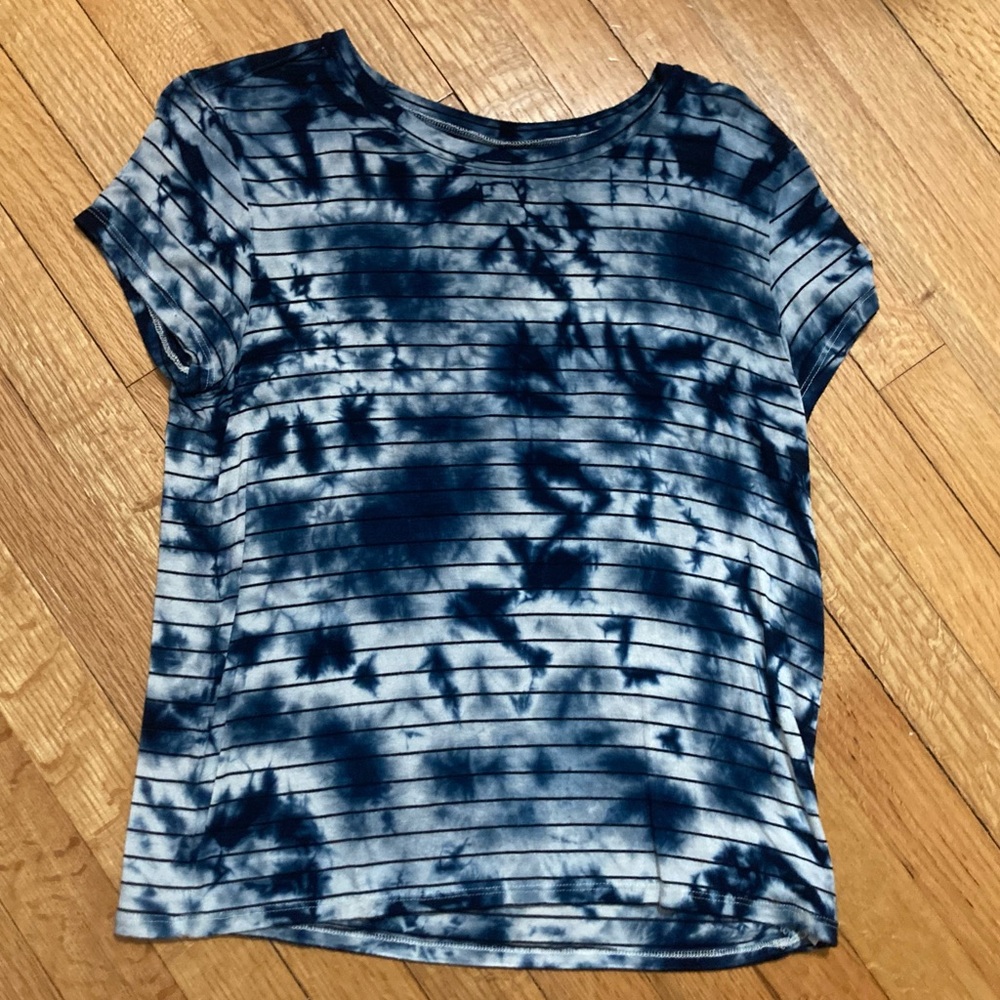 Blue tie dye American Eagle shirt